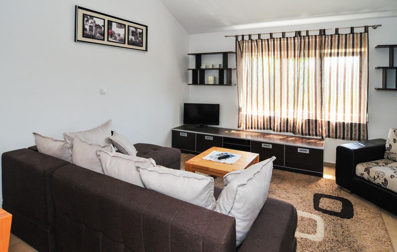Apartments Pean Tivat Exterior foto